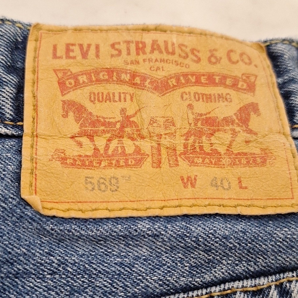 Levi's 569 Jorts Relaxed Fit Sz 40 Mens Denim Shorts 11" Inseam Med Wash Skater